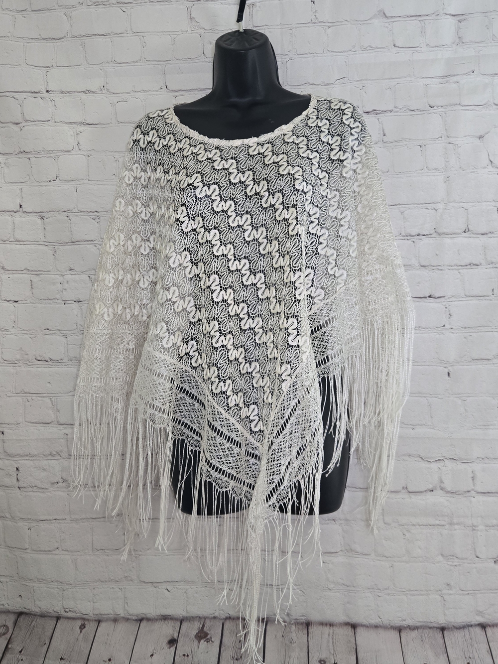 Women's Cream Lace Fringe Lightweight  Poncho Y2k